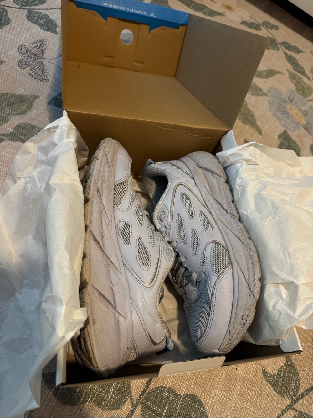 Hoka One One Clifton L in Ether Mirage W 7.5 - Picture 8 of 8